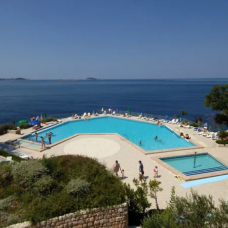 Eva Hotel 3*